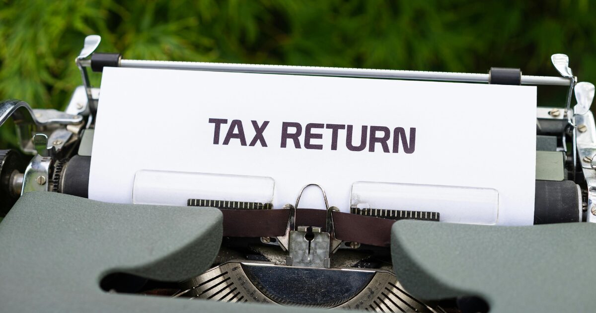 タイプ機械TAXRETURNと表示