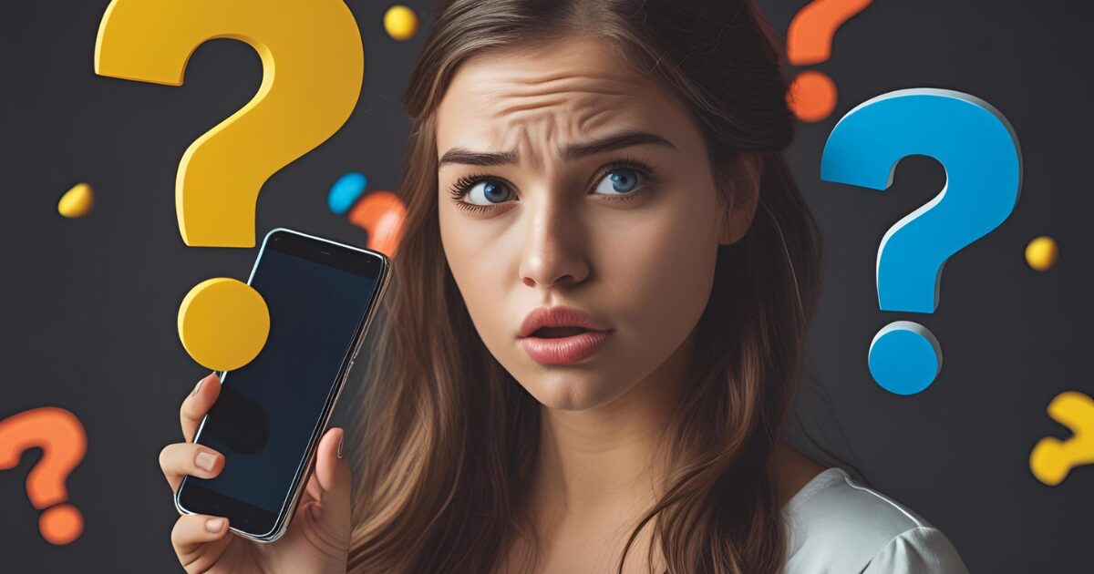 スマホを持った女性とクエスチョンマーク